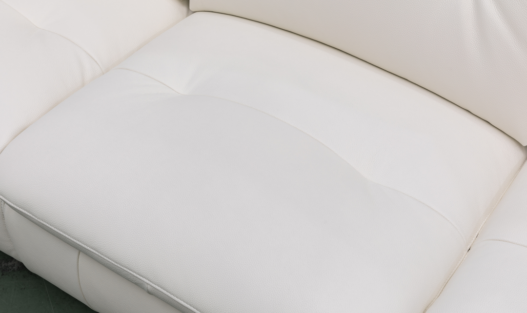 Klaussner Bravino Leather Motion Power Reclining Sofa with USB Ports