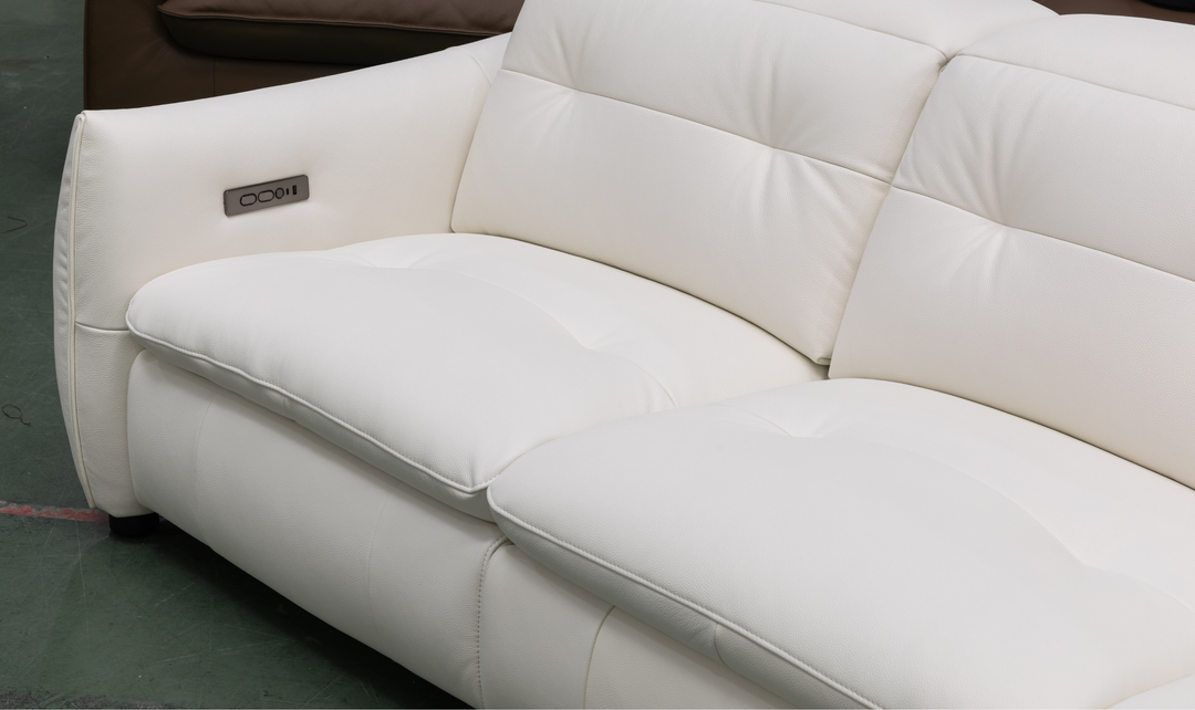 Klaussner Bravino Leather Motion Power Reclining Sofa with USB Ports