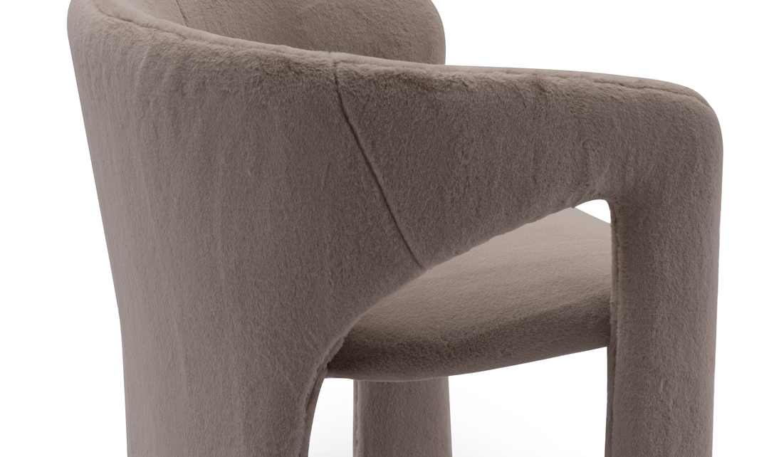 Klaussner Cervino chair