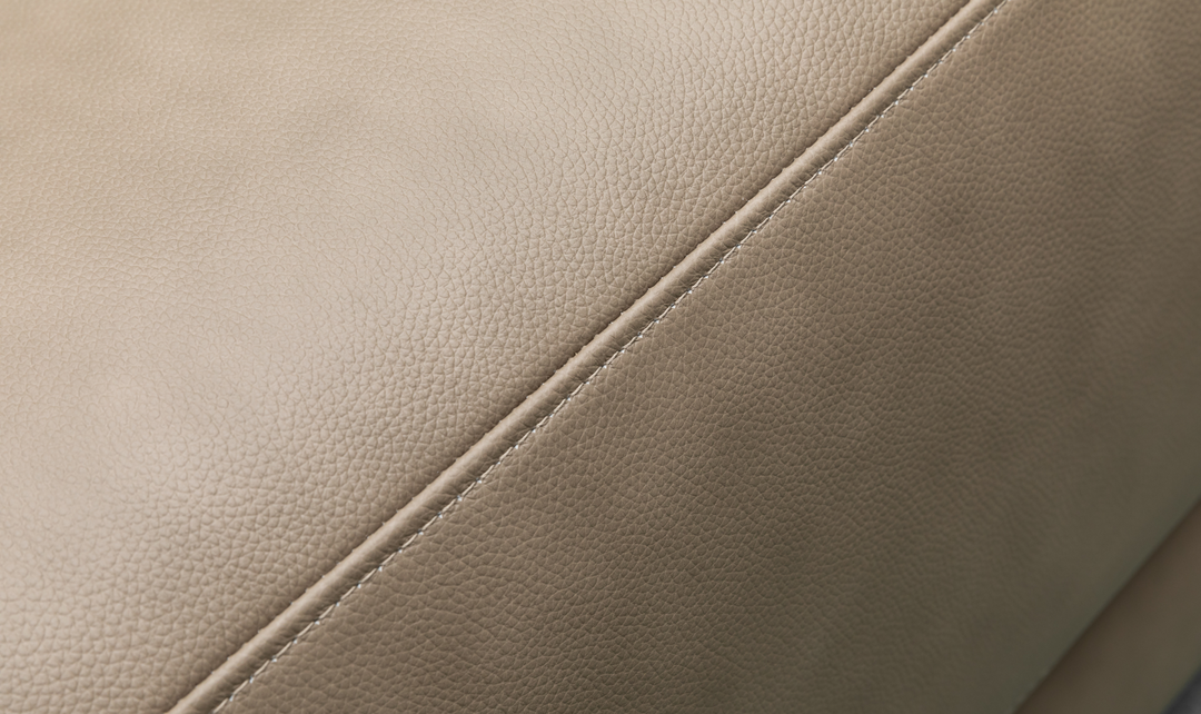 Klaussner Dakota Queen Sleeper Sofa