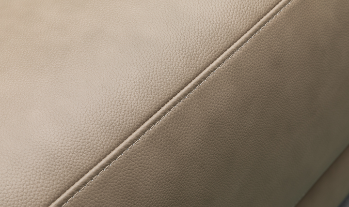 Klaussner Dakota Queen Sleeper Sofa