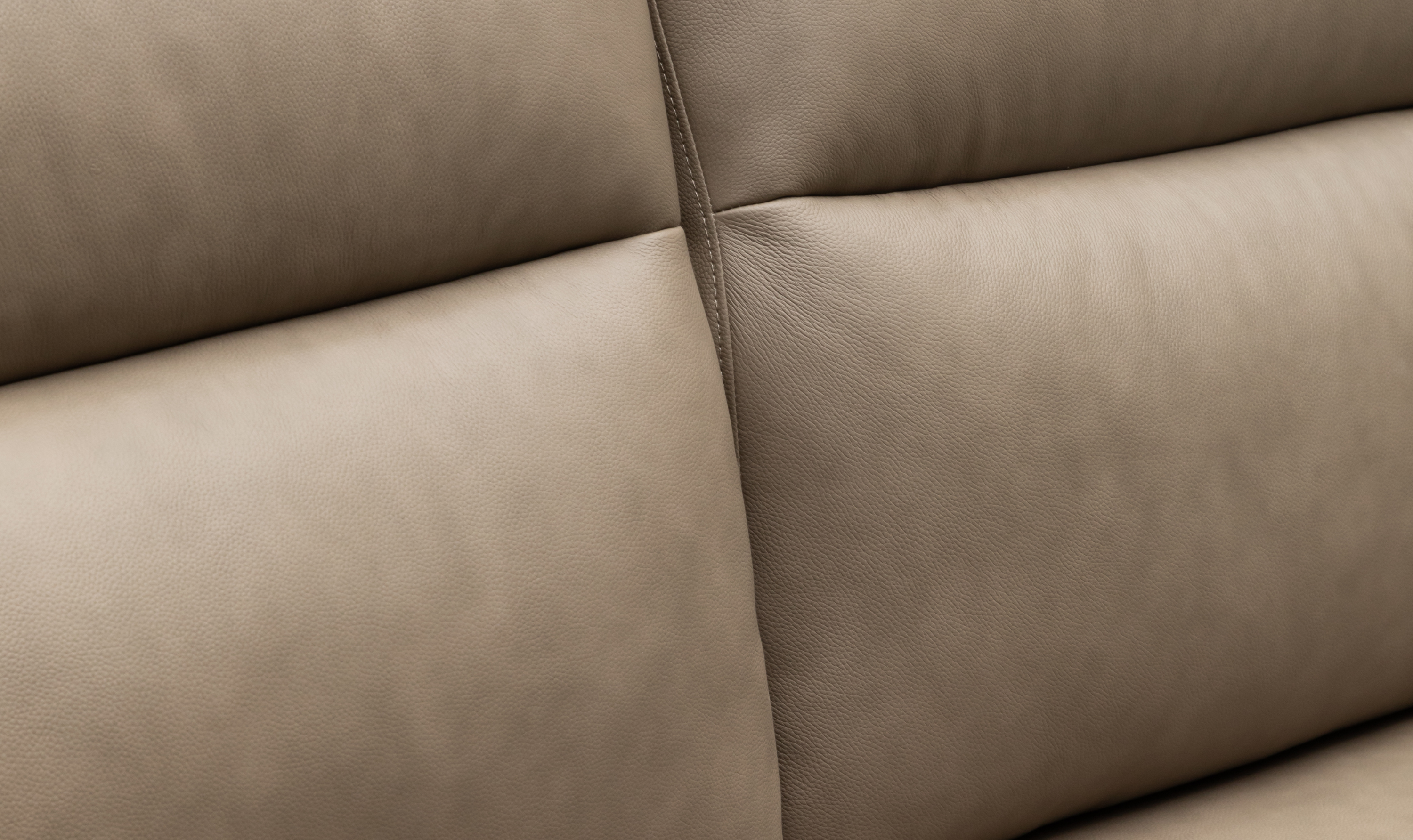 Klaussner Dakota Queen Sleeper Sofa