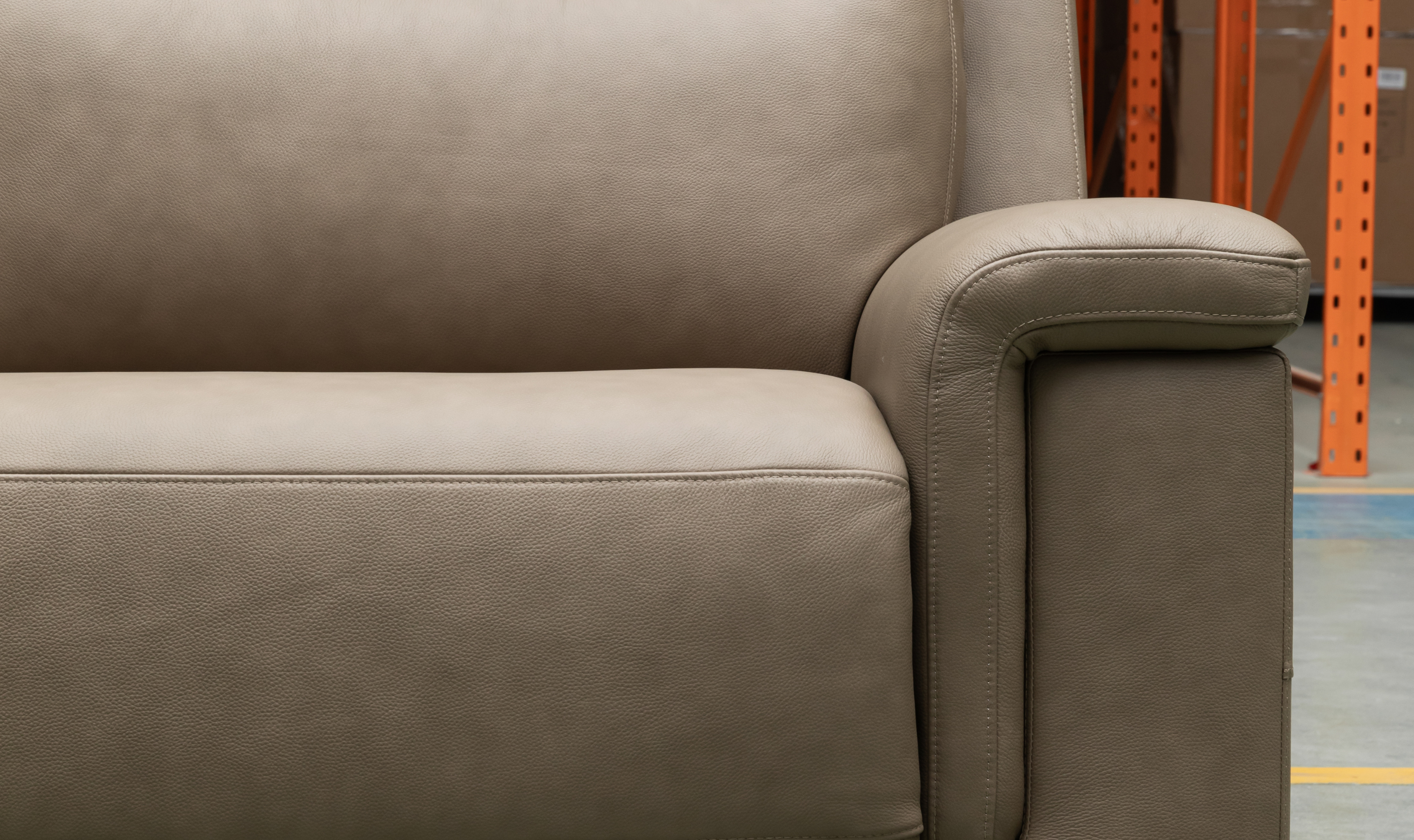 Klaussner Dakota Queen Sleeper Sofa-Jennifer Furniture