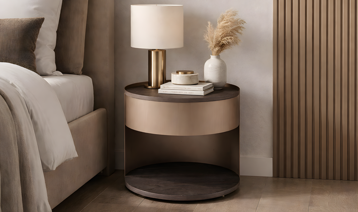 Klaussner Montessa King Bed With Free Nightstands