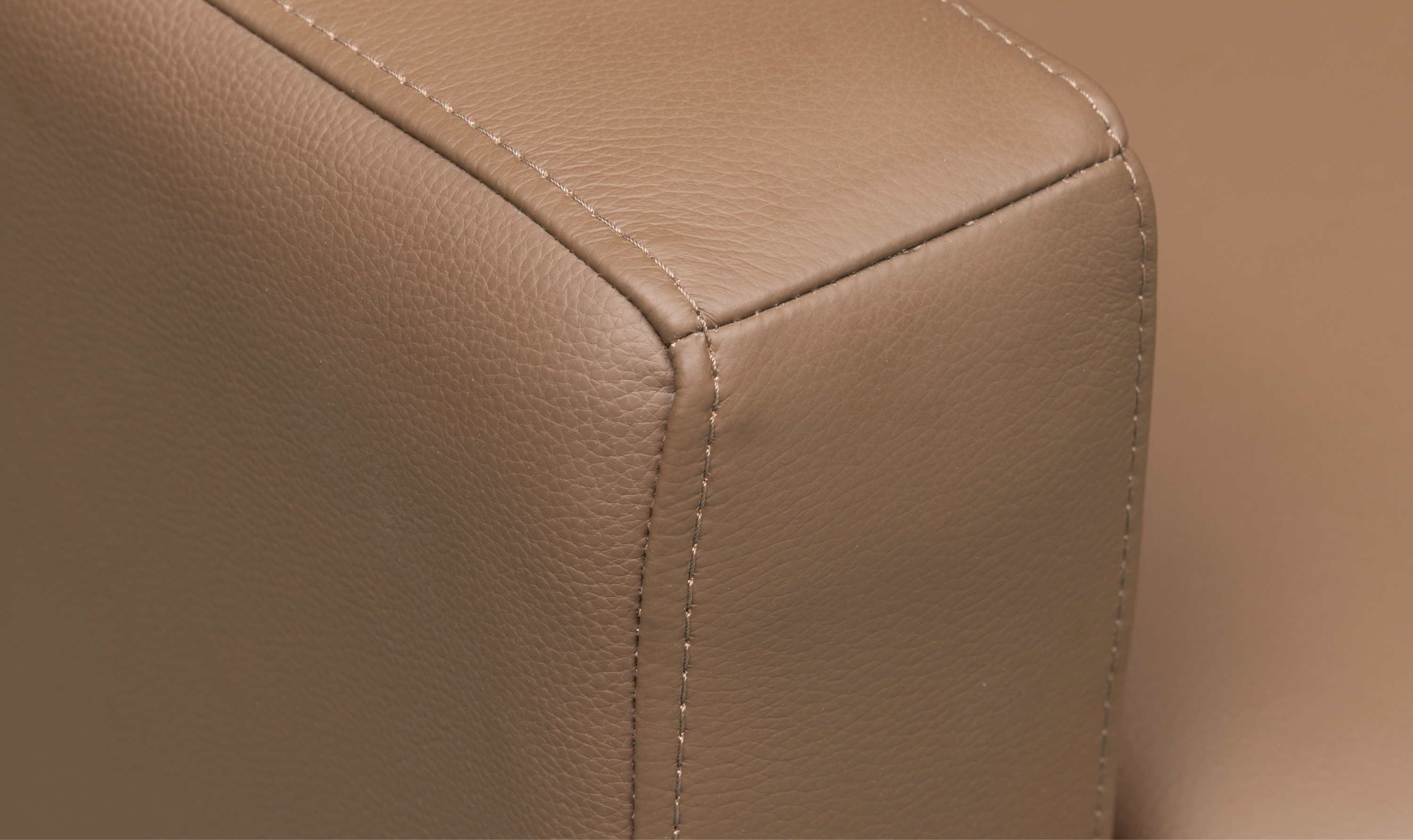 Klaussner Cuddle Queen Leather Sleeper Sofa With Cloud Fold Function