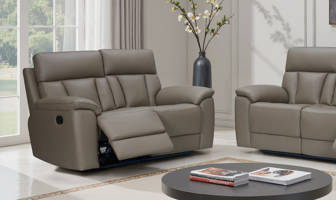 Klaussner Raffinato Manual Reclining Leather Loveseat - Jennifer Furniture