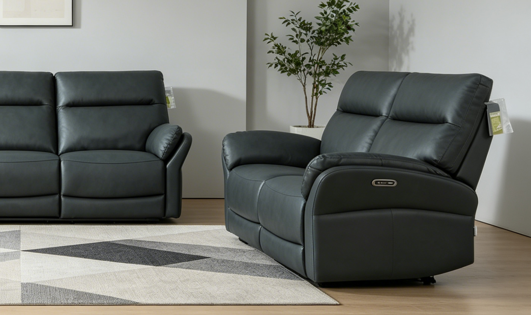 Klaussner Ravello Leather Reclining Loveseat with USB Port-Jennifer Furniture