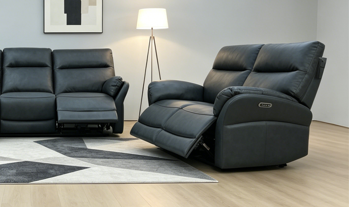 Klaussner Ravello Leather Reclining Loveseat with USB Port-Jennifer Furniture