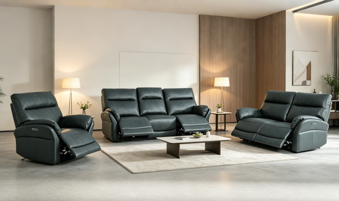 Klaussner Ravello Leather Reclining Sofa with USB Port