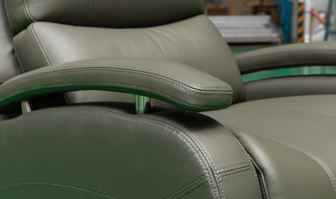 Klaussner Riposo Leather Recliner Chair - Jennifer Furniture