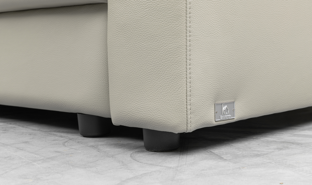 Klaussner Wigan Leather Sleeper Sofa