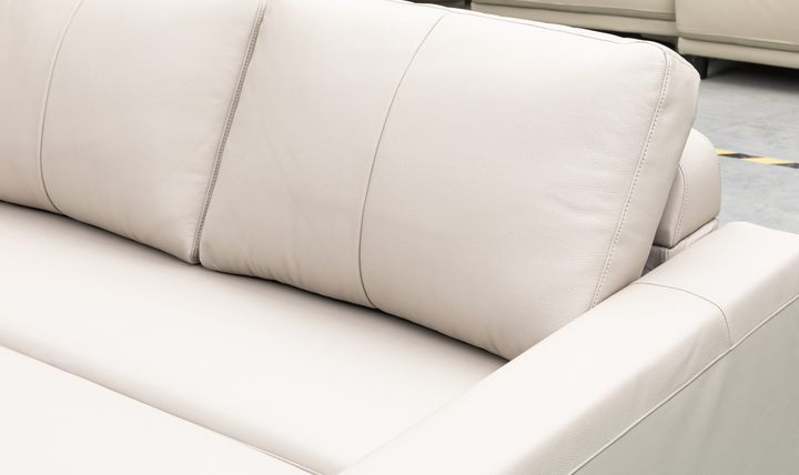 Klaussner Wigan Leather Sleeper Sofa