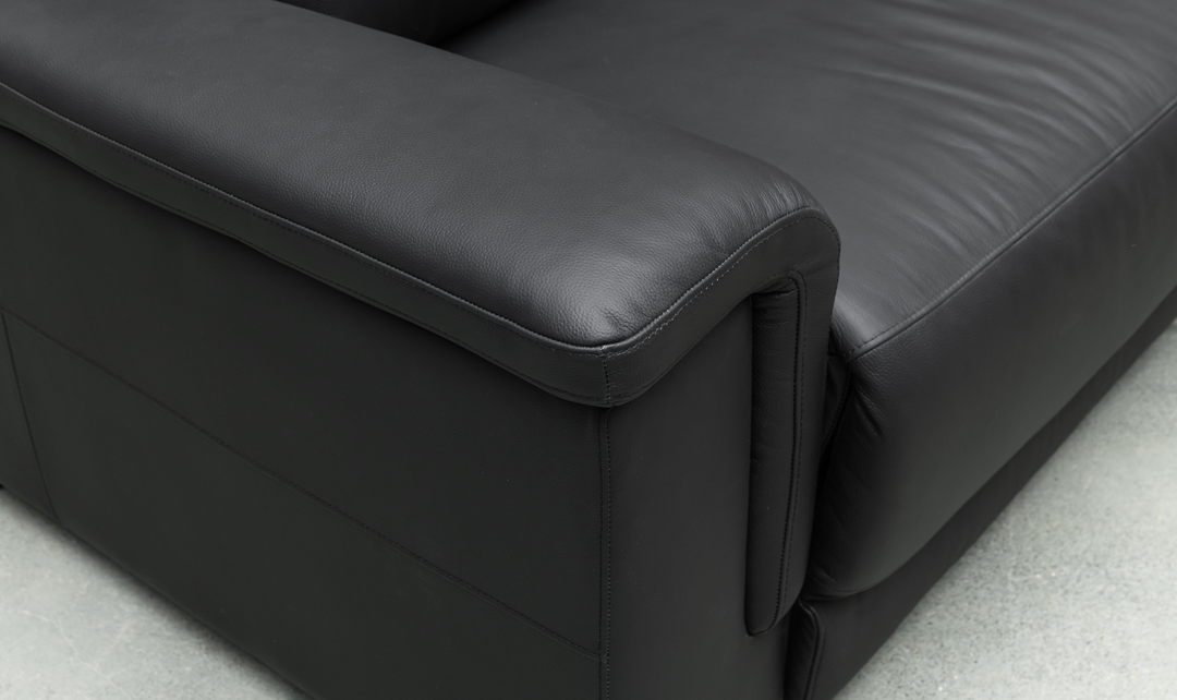Klaussner Dakota Queen Sleeper Sofa