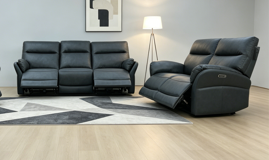 Klaussner Ravello Leather Reclining Living Room Set with USB Port