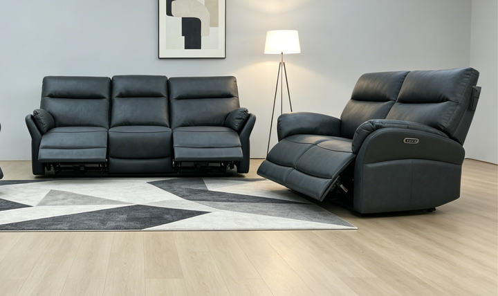 Klaussner Ravello Leather Reclining Living Room Set with USB Port