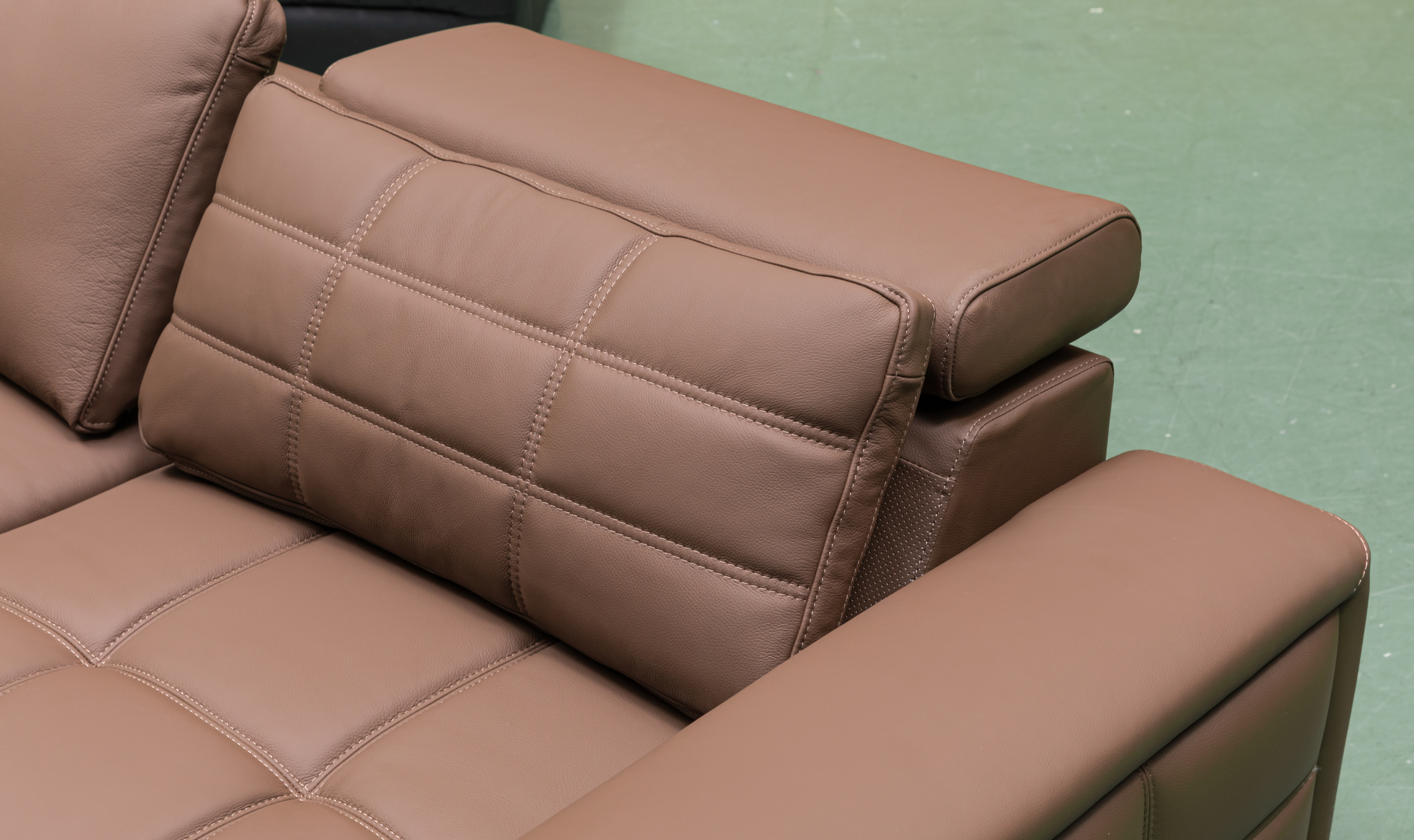 Klaussner Serenity 3-seater Brown Leather Power Reclining Sofa-Jennifer Furniture