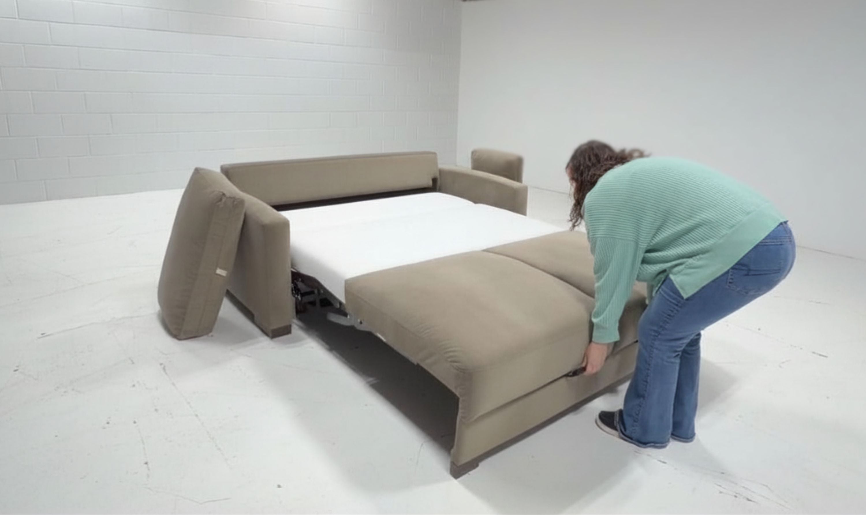 Klaussner Weston Fabric Queen Sleeper Sofa with Stalmot Puma Mechanism-Jennifer Furniture