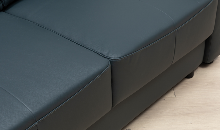 Klaussner Wigan Leather Sleeper Sofa