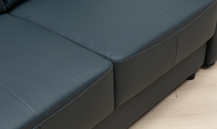 Klaussner Wigan Leather Sleeper Sofa