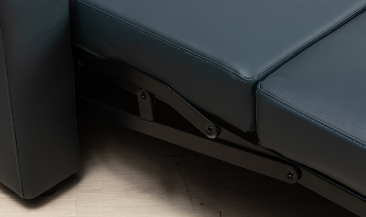 Klaussner Wigan Leather Sleeper Sofa-Jennifer Furnture