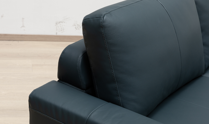 Klaussner Wigan Leather Sleeper Sofa