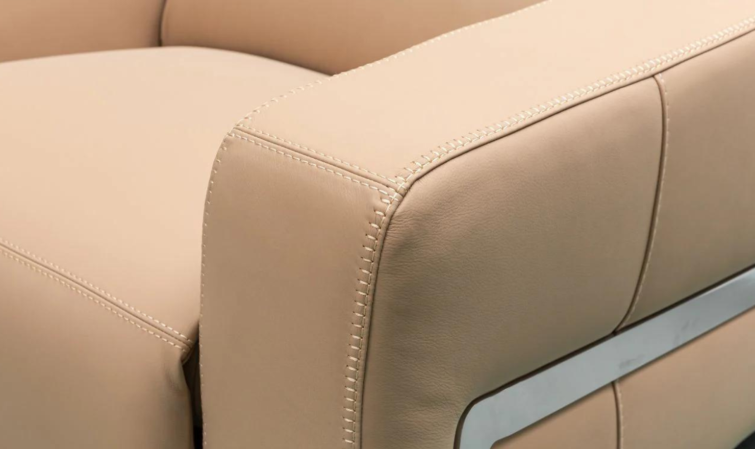 Gio Italia Luca 3-Seater Leather Power Reclining Sofa in Camel