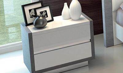 Mangano 5-piece Bedroom Set in High Gloss White