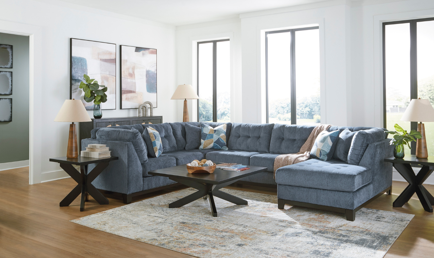 Modern Heritage Maxon Place 3-Piece Sectional with Chaise