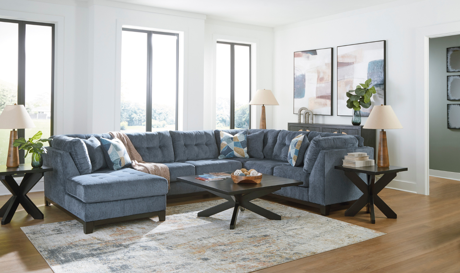 Modern Heritage Maxon Place 3-Piece Sectional with Chaise