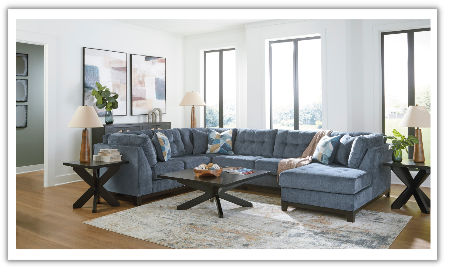 Modern Heritage Maxon Place 3-Piece Sectional with Chaise