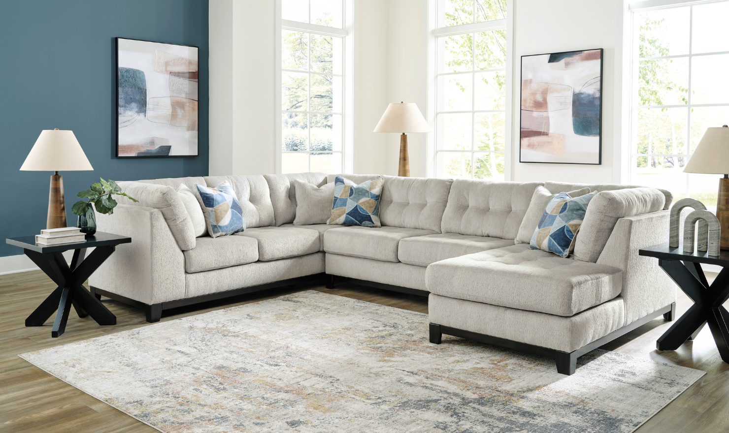 Modern Heritage Maxon Place 3-Piece Sectional with Chaise