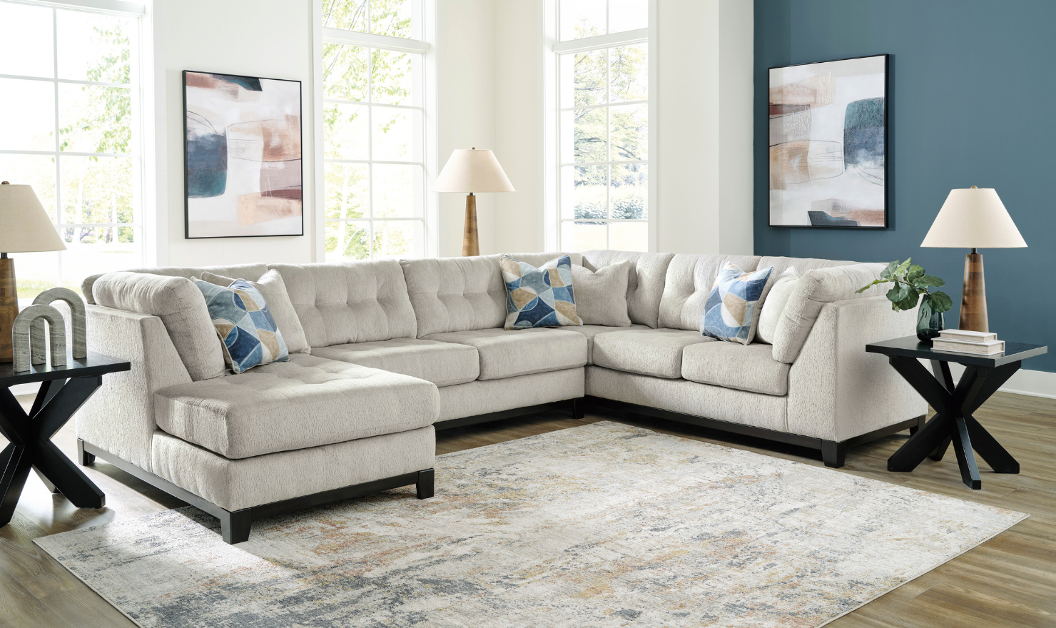 Modern Heritage Maxon Place 3-Piece Sectional with Chaise