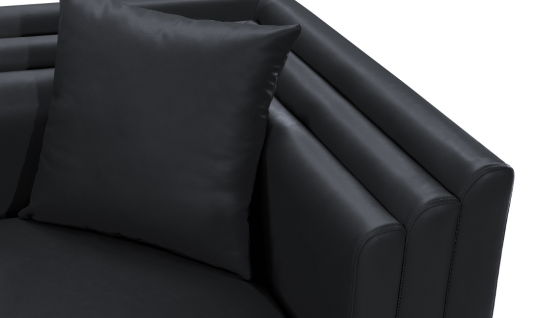 Meridian Furniture Everett Vegan Leather Upholstered Loveseat Sofa