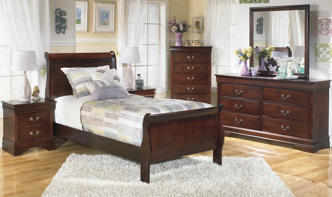 Modern Heritage Alisdair Bedroom Set