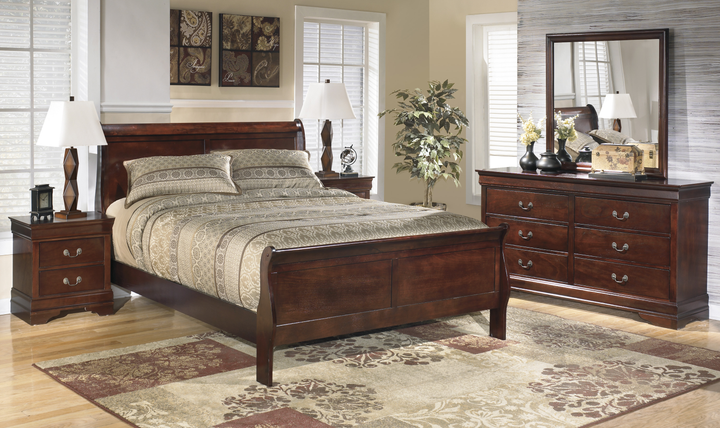 Modern Heritage Alisdair Bedroom Set
