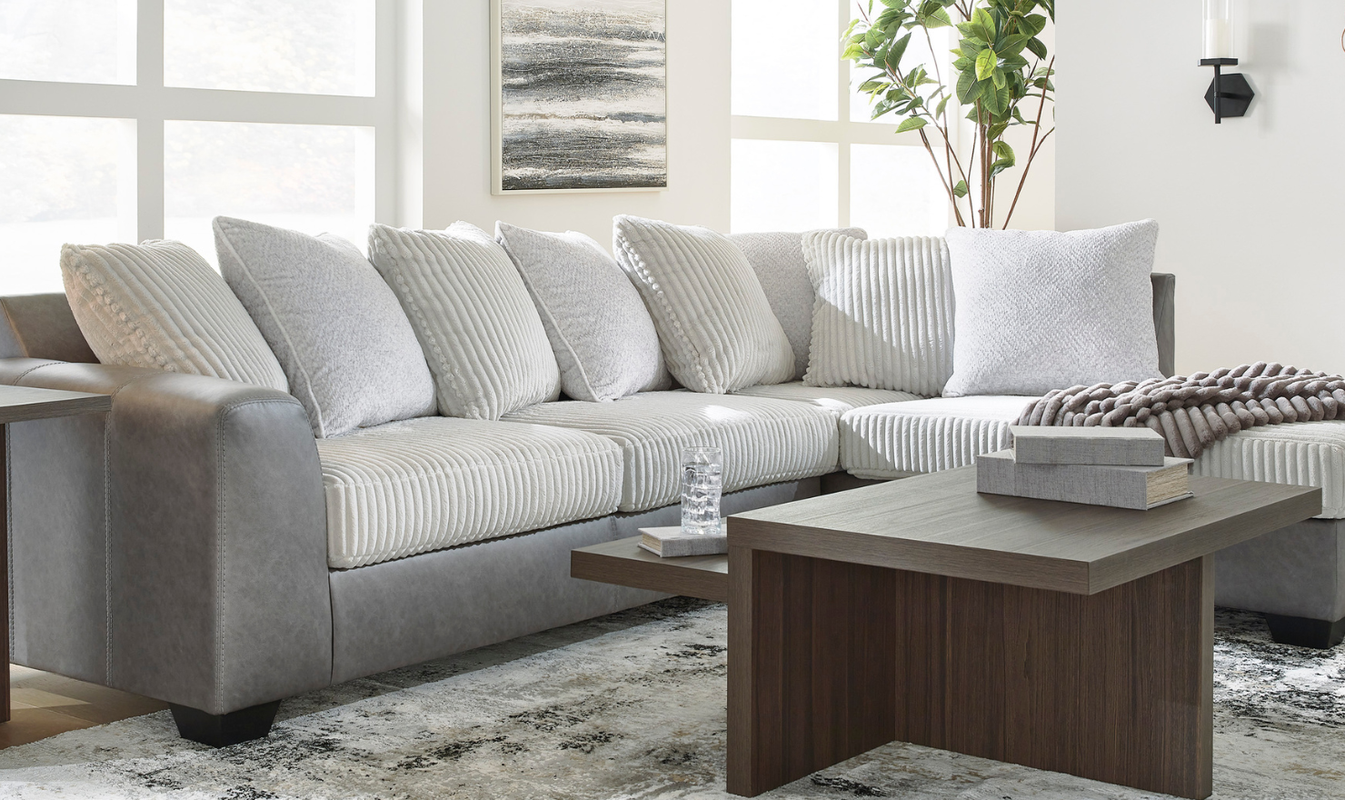 Modern Heritage Clairette Court 2-Piece Sectional with Chaise in Alloy Gray