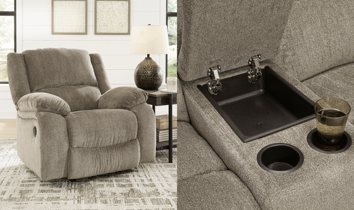 Modern Heritage Draycoll Manual Reclining Living Room Set