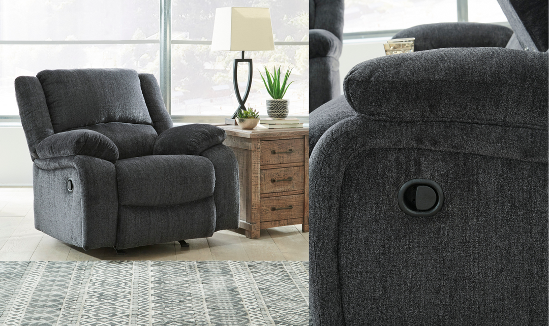 Modern Heritage Draycoll Manual Reclining Living Room Set