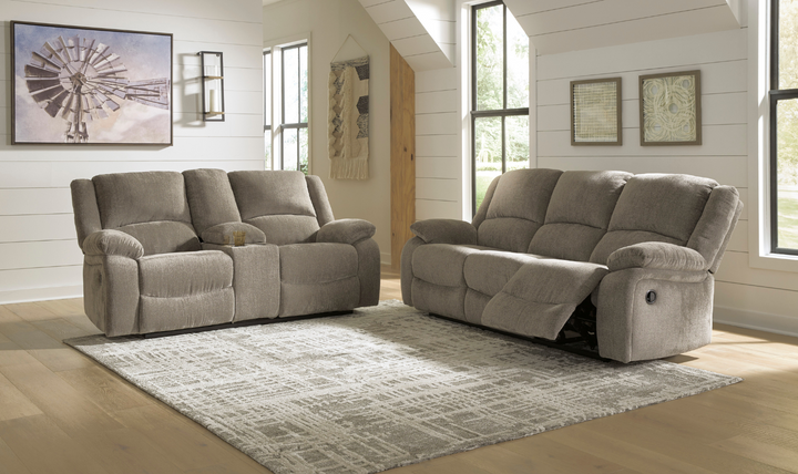 Modern Heritage Draycoll Manual Reclining Living Room Set
