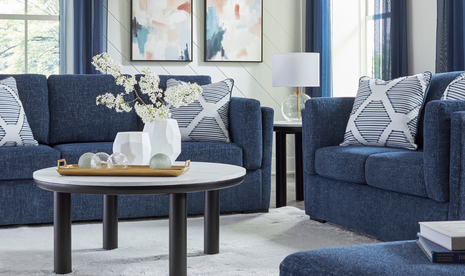 Modern Heritage Evansley Living Room Set-Jennifer Furniture