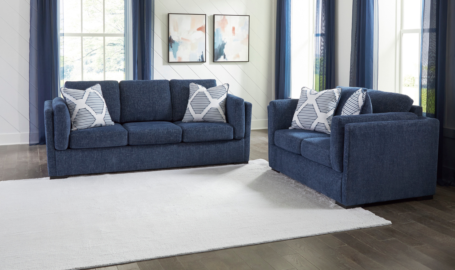 Modern Heritage Evansley Living Room Set-Jennifer Furniture