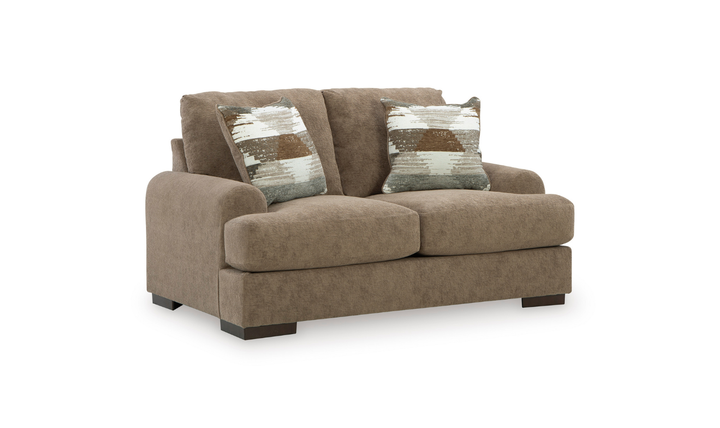 Modern Heritage Jayne Park Fabric Loveseat