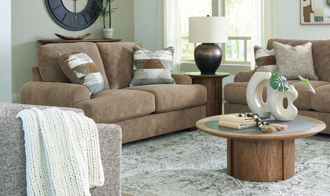 Modern Heritage Jayne Park Fabric Loveseat