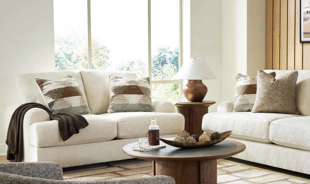 Modern Heritage Jayne Park Fabric Loveseat