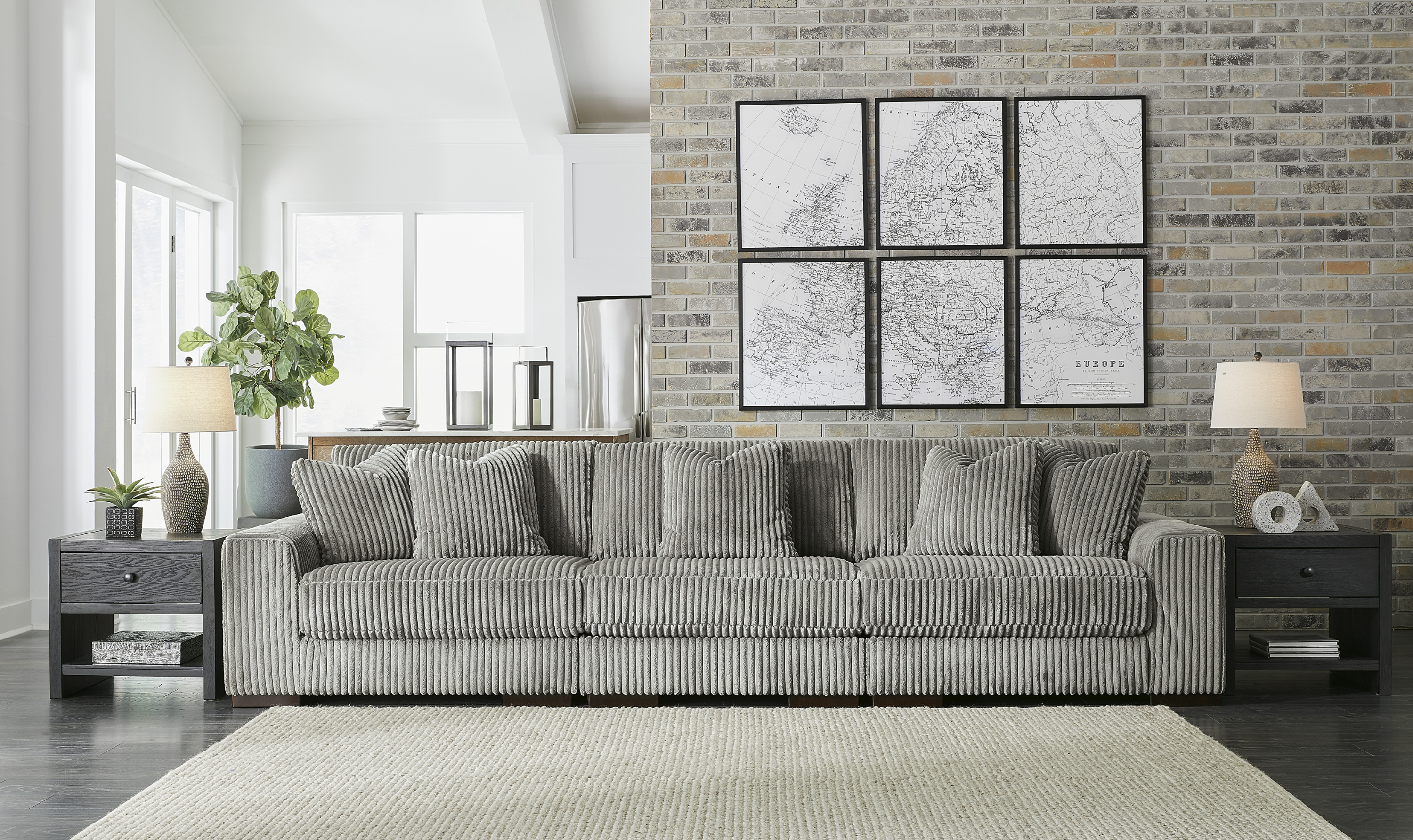 Modern Heritage Lindyn 3-Piece Stationary Fabric Sectional Sofa