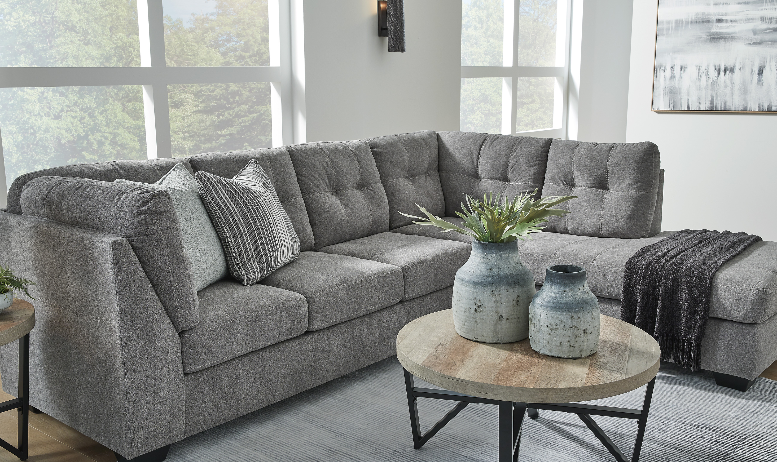 Modern Heritage Marleton 2-Piece Tufted Fabric Sectional with Chaise - Jennifer Furniture