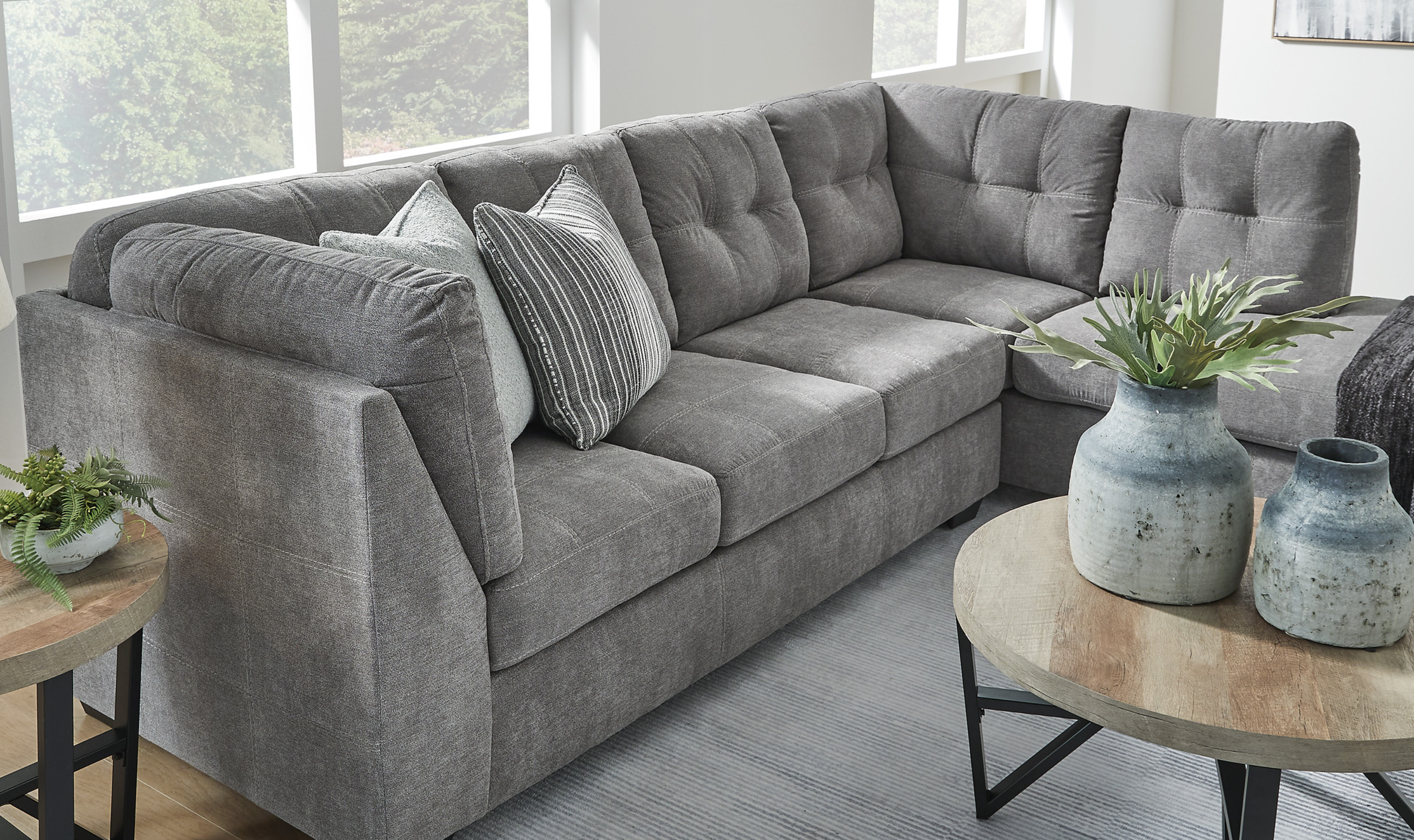 Modern Heritage Marleton 2-Piece Tufted Fabric Sectional with Chaise - Jennifer Furniture