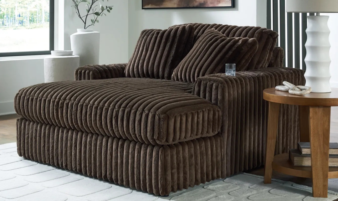 Modern Heritage Midnight-Madness Fabric Oversized Chaise with USB Port