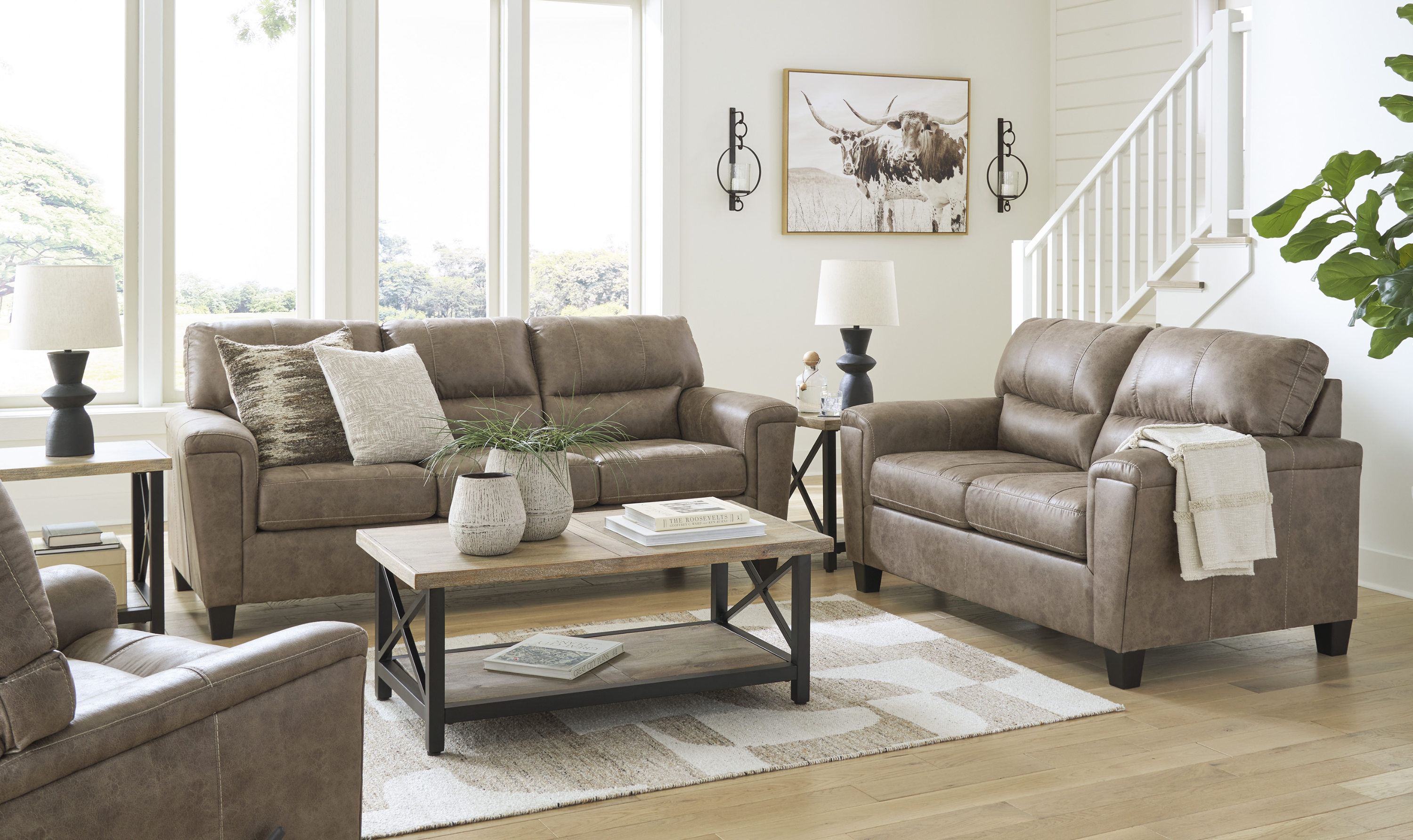 Modern Heritage Navi Living Room Set