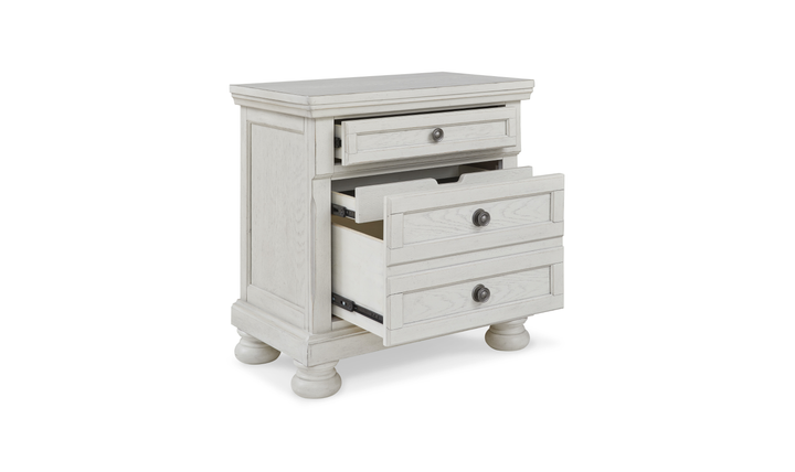 Modern Heritage Robbinsdale Queen Wooden Bedroom Set in Antique White